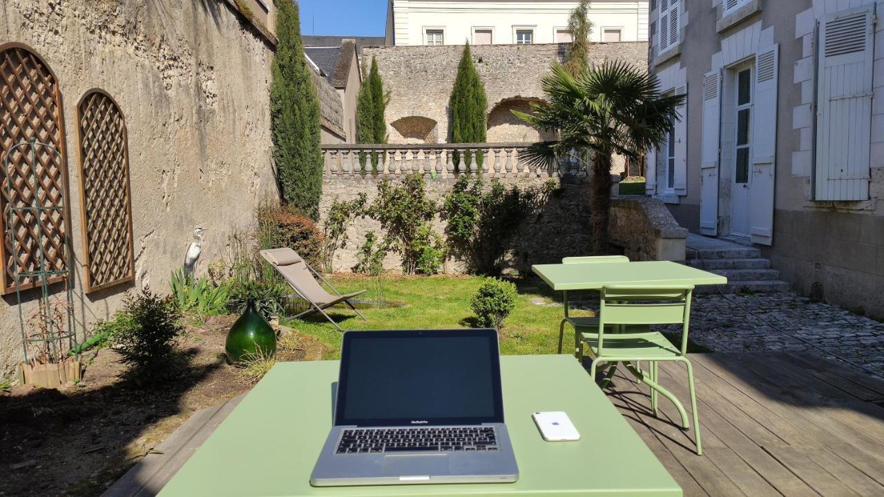 Demeure Des Cordeliers Avec Parking Prive Bed and Breakfast Blois Eksteriør billede
