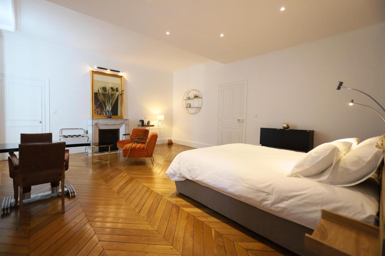 Demeure Des Cordeliers Avec Parking Prive Bed and Breakfast Blois Eksteriør billede