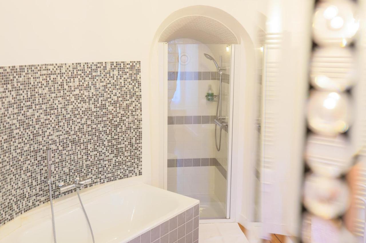 Demeure Des Cordeliers Avec Parking Prive Bed and Breakfast Blois Eksteriør billede