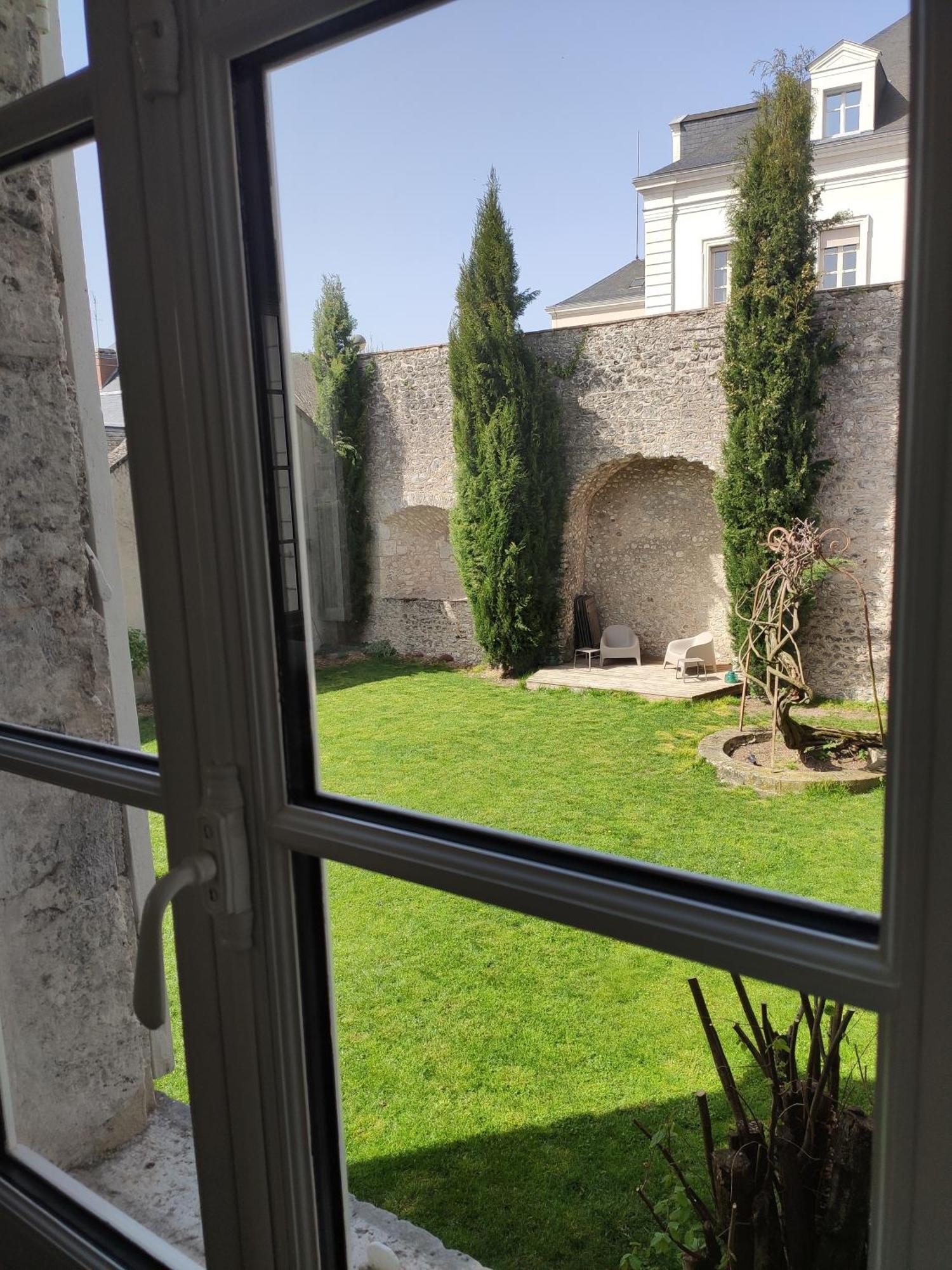 Demeure Des Cordeliers Avec Parking Prive Bed and Breakfast Blois Eksteriør billede